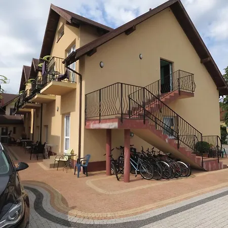 Delfin -przy Plazy, Widok Na Morze