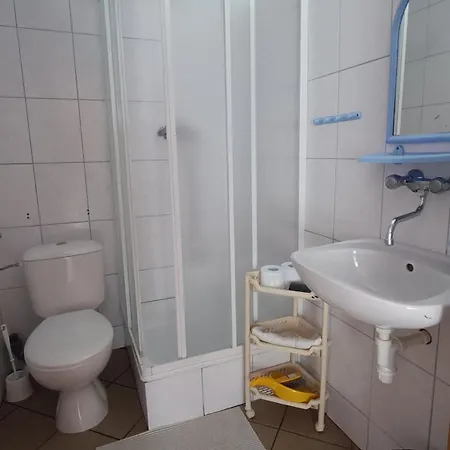 Delfin - Czesc Pokoi Z Widokiem Na Morze 3* Rewal
