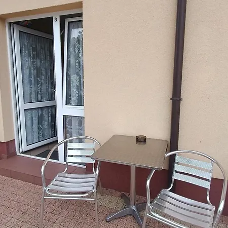 Pensjonat Delfin -przy plaży, widok na morze Rewal