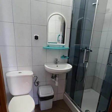 Delfin - Czesc Pokoi Z Widokiem Na Morze 3* Rewal