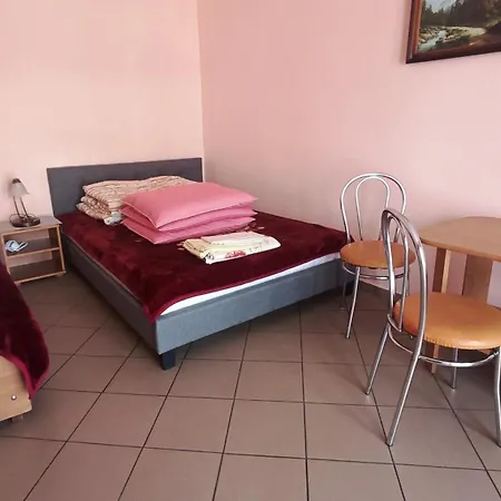 Delfin - Czesc Pokoi Z Widokiem Na Morze 3* Rewal