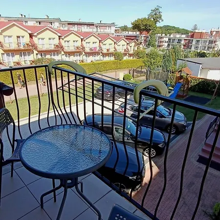 Delfin -przy Plazy, Widok Na Morze Rewal